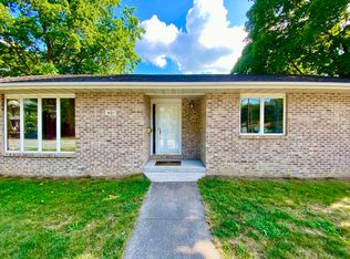 401 E Marion St, Monticello, IL 61856