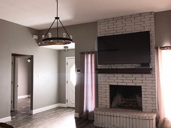 4th image of 3825 Duke Ln