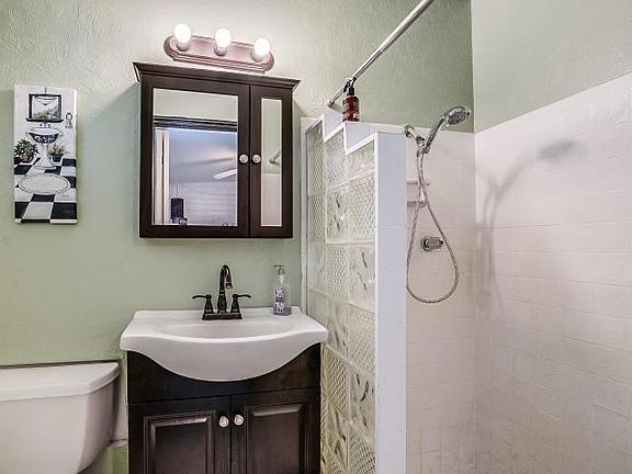 3rd image of 16538 N Avenida Del Oro