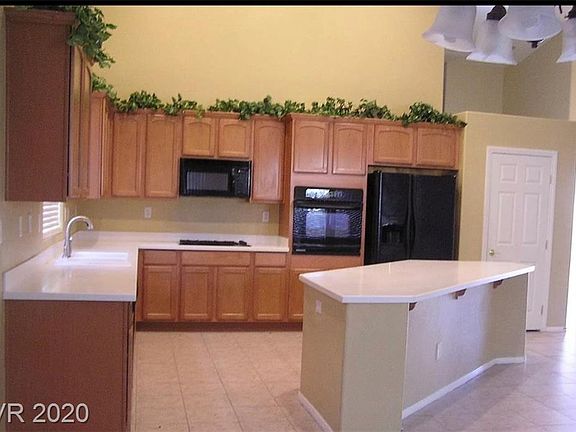 3rd image of 343 Dartmouth Hills St