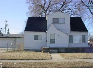 7504 Meadow Ave, Warren, MI 48091