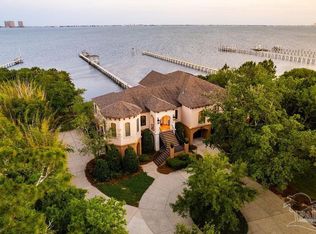 3063 Bay St, Gulf Breeze, FL 32563