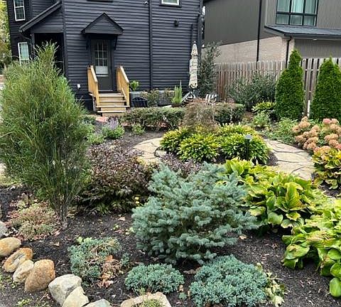 3rd image of 1025 Starkweather Ave #2