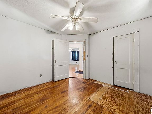 4th image of 106 Lexington Dr