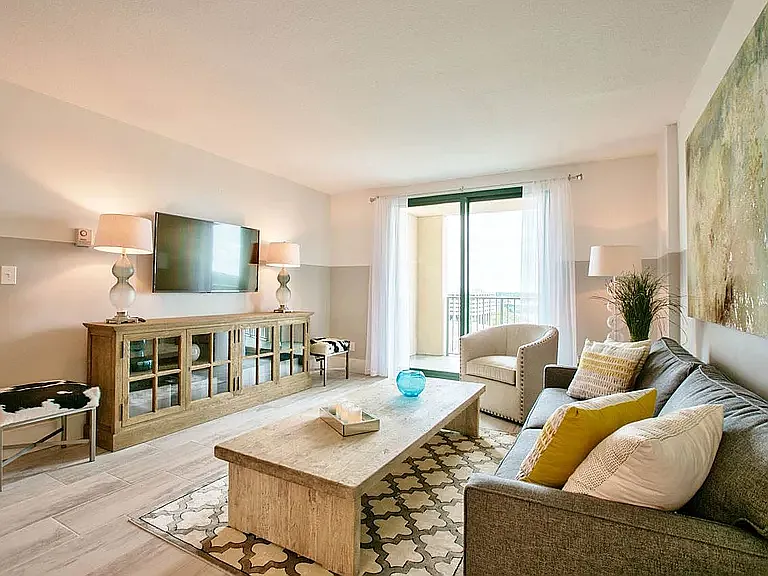 2 bed, 1200 sqft, $3,000 — Photo 2
