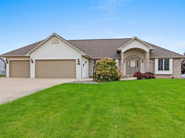 1875 Little Valley Ct, De Pere, WI 54115