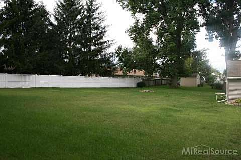 3rd image of 4305 Pine Ct