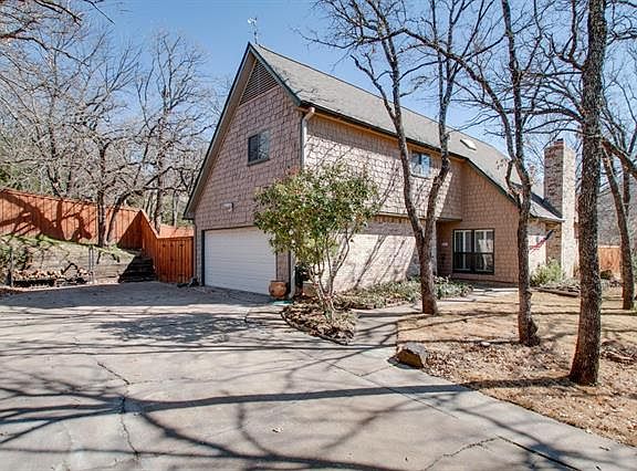 4th image of 3420 Lakewood Ln