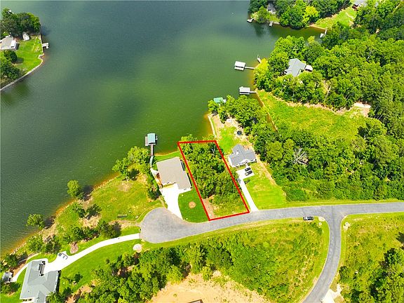 3rd image of 38 Waterside Point