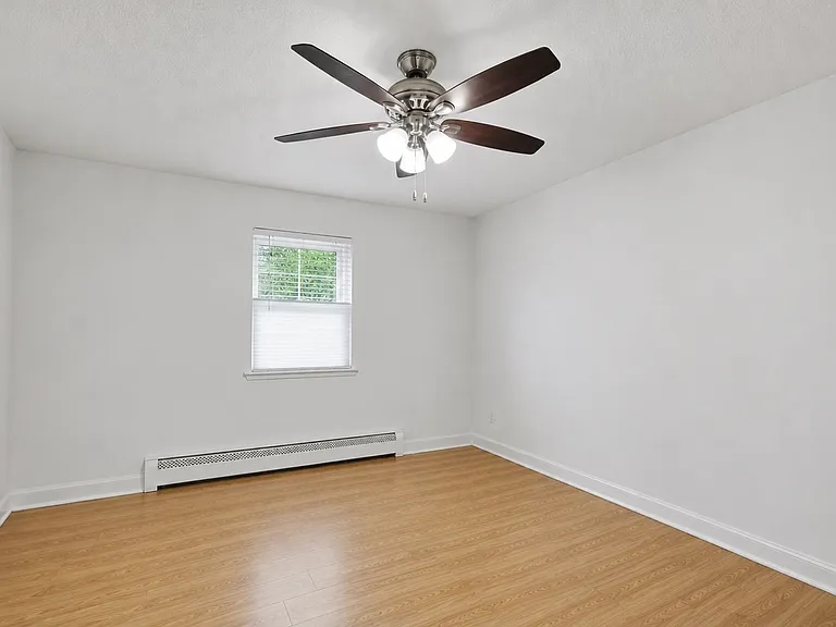 70 Warren Ave #1-4 — Photo 6