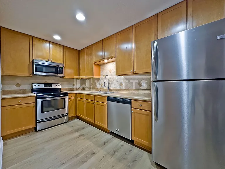 1202 Woodland Vlg #1202 — Photo 7