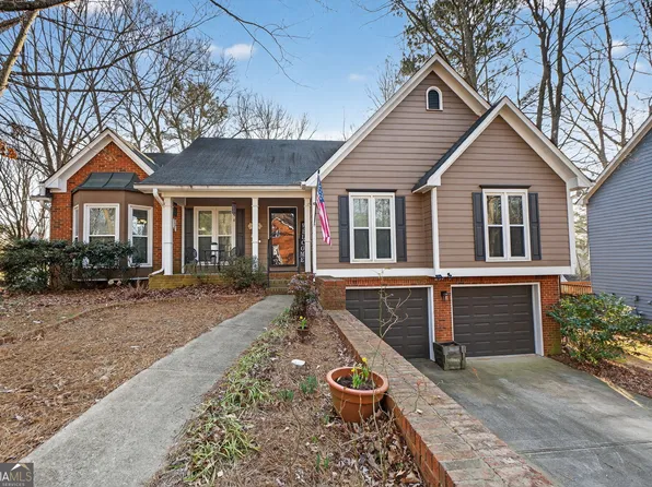 3325 Poplar Ridge Dr, Rex, GA 30273