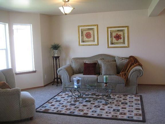 3rd image of 3415 Coral Ct
