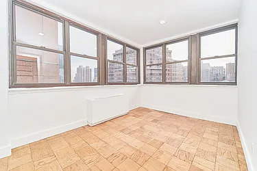 Rented by Living New York