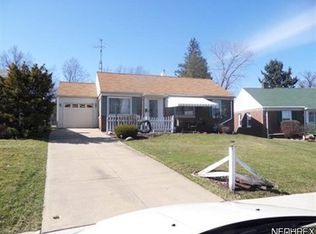 143 Crescentview Dr SW, Massillon, OH 44646