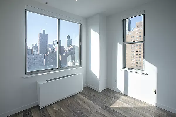 Rented by Maidman Realty Group LL | media 58