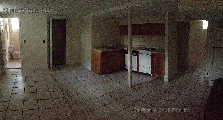 136 Chiswick Rd #B — Photo 15