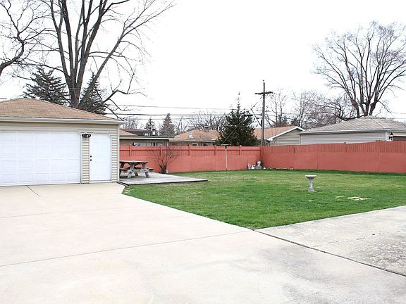 3rd image of 8856 Moody Ave
