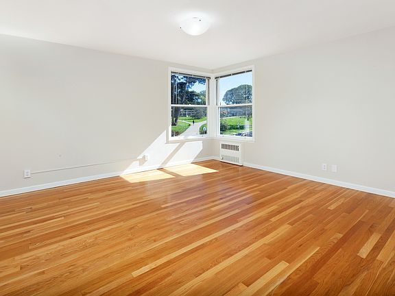 3rd image of 2323 Laguna St #301