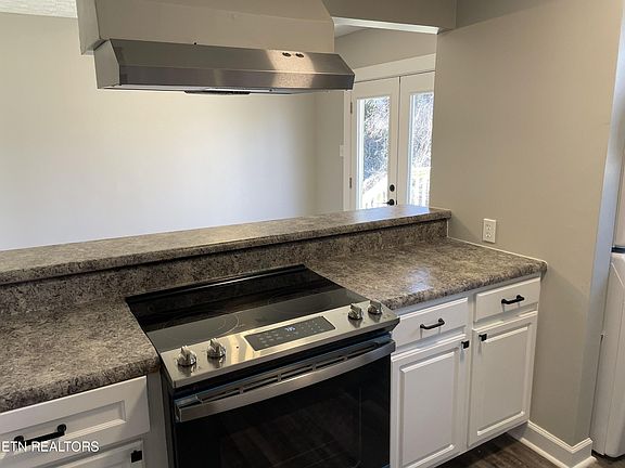 5th image of 1527 Folsom Ave