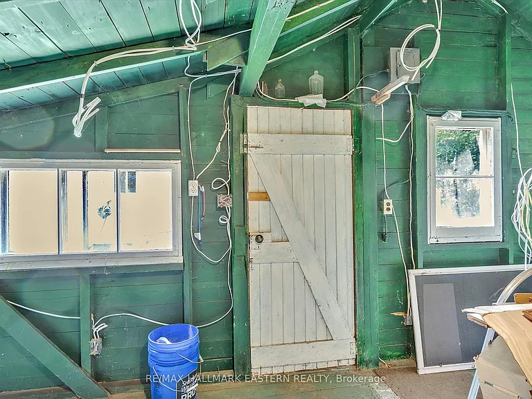 504 Pine Point Ln — Photo 28