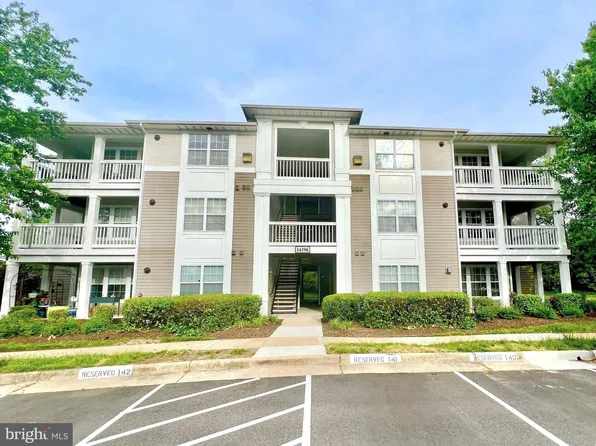 14196 Cuddy Loop APT 203, Woodbridge, VA 22193