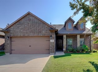 12808 Hidden Valley Ct, Fort Worth, TX 76177