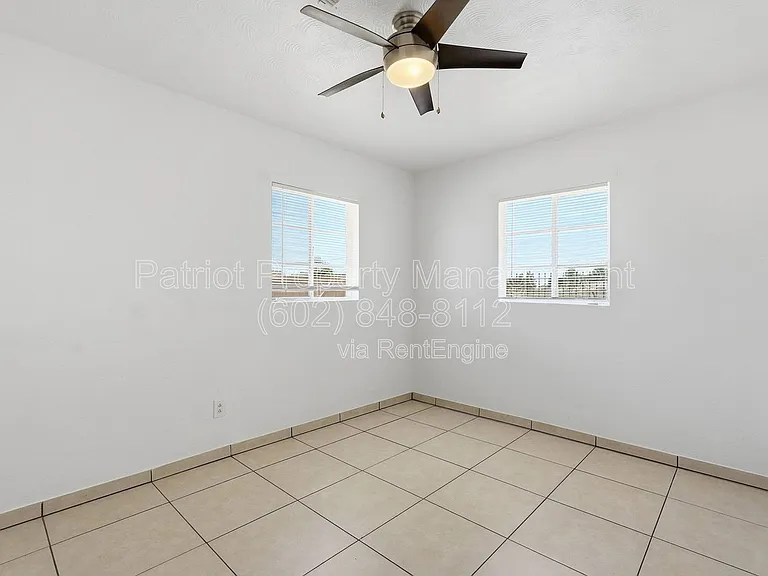 6701 N 33rd Ave — Photo 22