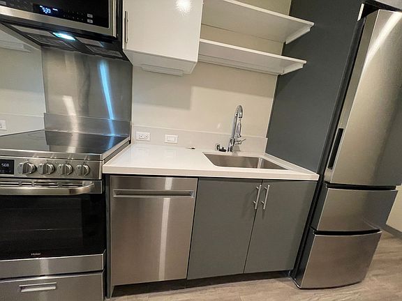 3rd image of 235 Valencia St APT 206