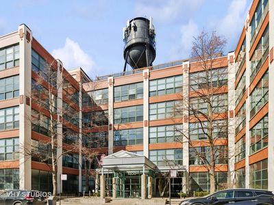1800 W Roscoe St APT 534, Chicago, IL, 60657