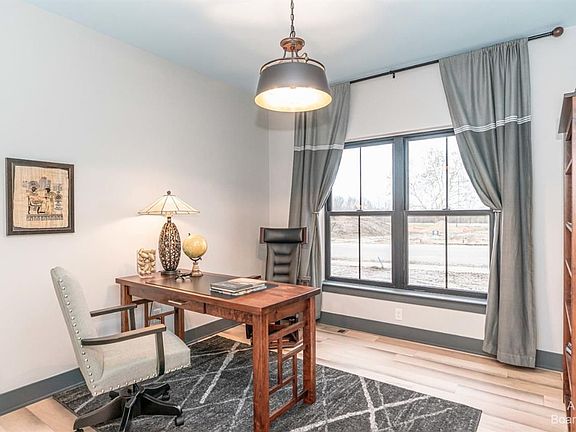 4th image of 42 Gallery Pointe Dr