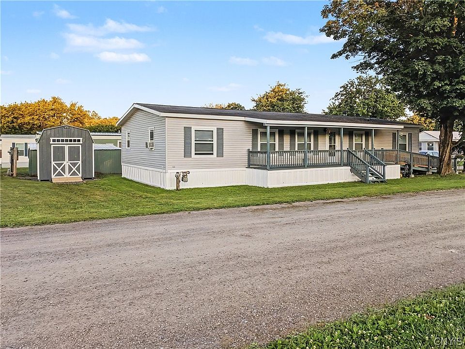 1st image of 10 Bell Ln