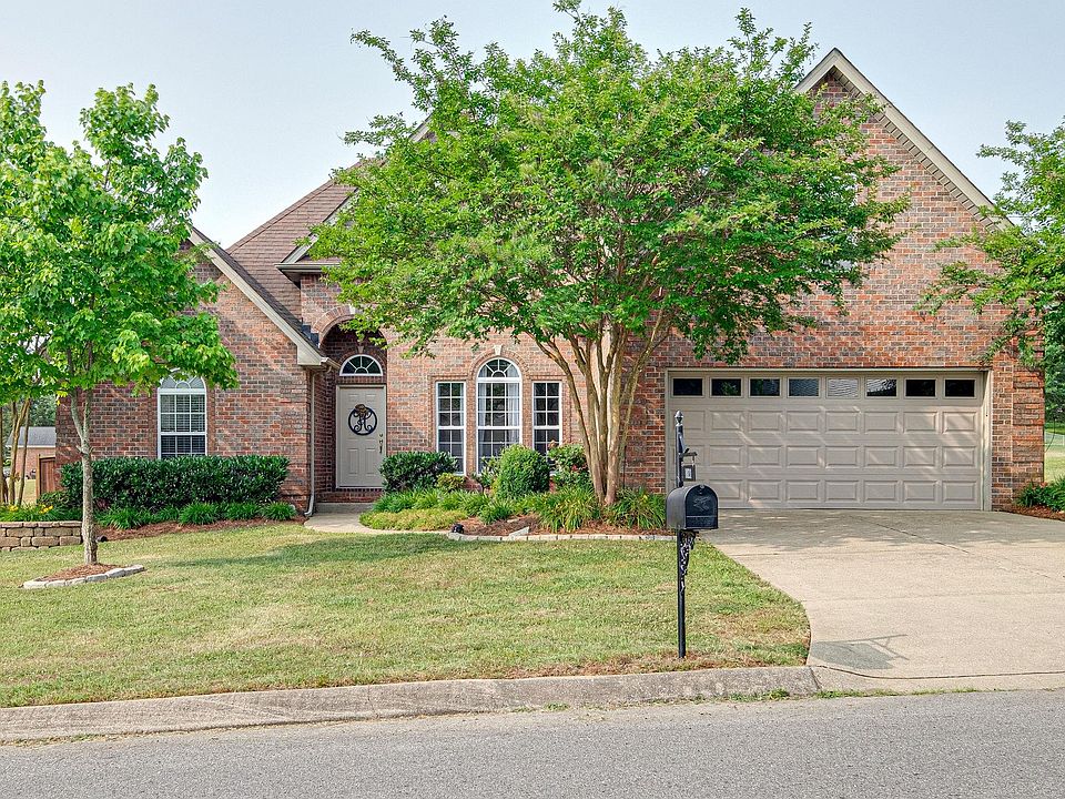 1st image of 1021 Oakhall Dr