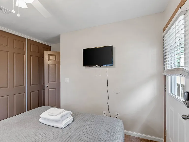 1235 N. Bronough Street — Photo 24