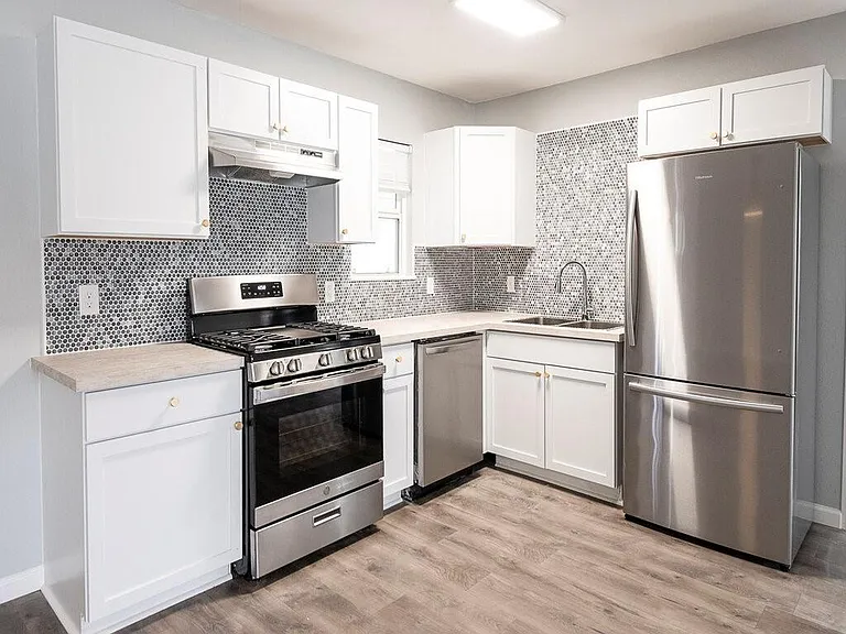 6001 Cameron Rd #A — Photo 16