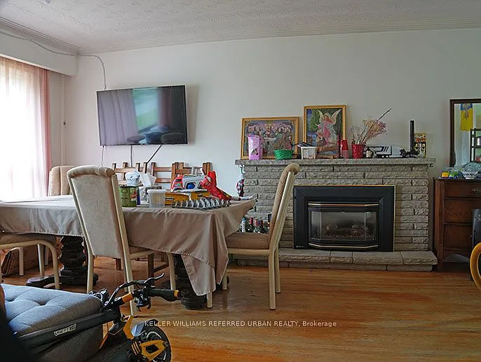 153 Newton Dr — Photo 1