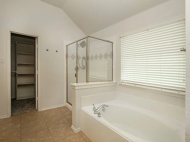 5809 Deer Run Dr — Photo 20