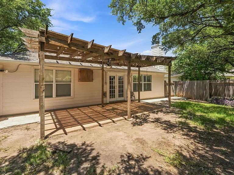 1310 Brighton Bend Ln — Photo 26