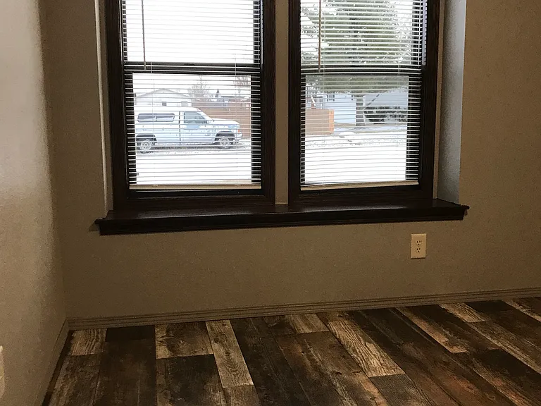 606 Flamingo Dr — Photo 8