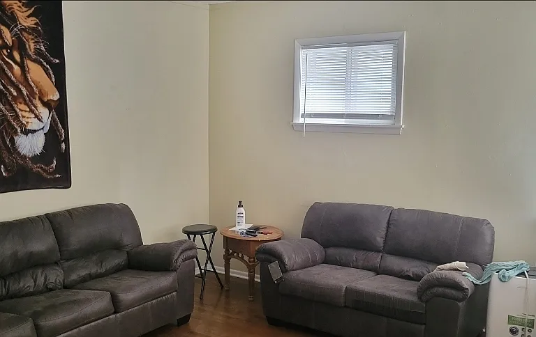 1506 E Kane Pl — Photo 8