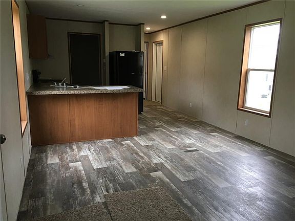 3rd image of 113 Timberlake Dr