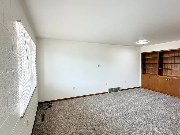206 W Abriendo Ave — Photo 2