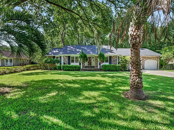 5th image of 1037 Law Ln