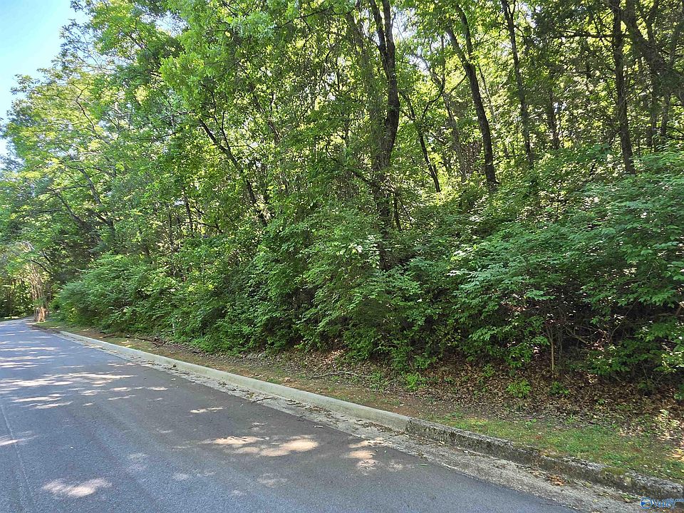1st image of 10146 Skylark Dr SE