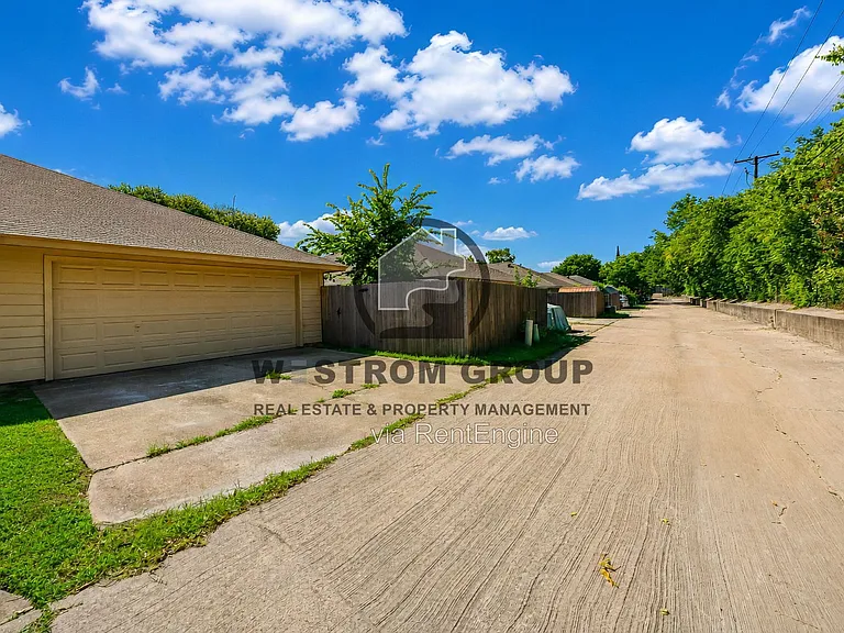 316 Crowe Dr — Photo 30