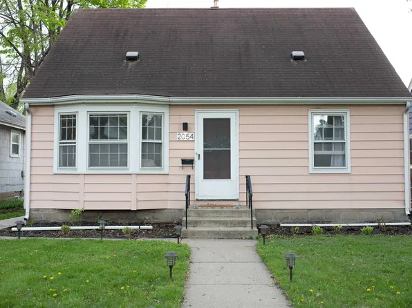 2054 4th St E, Saint Paul, MN 55119