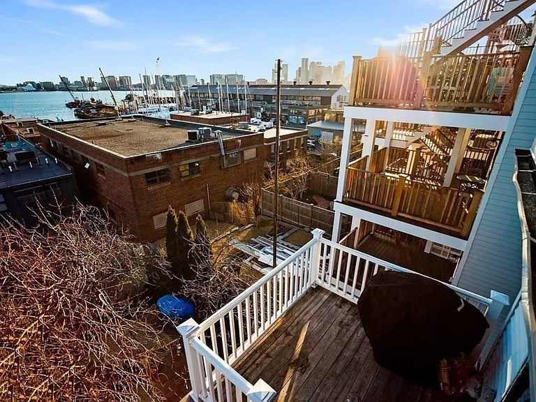269 Webster St #3 — Photo 16
