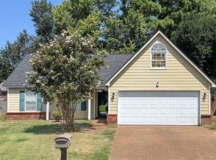 6600 Sungate Cir, Bartlett, TN 38135