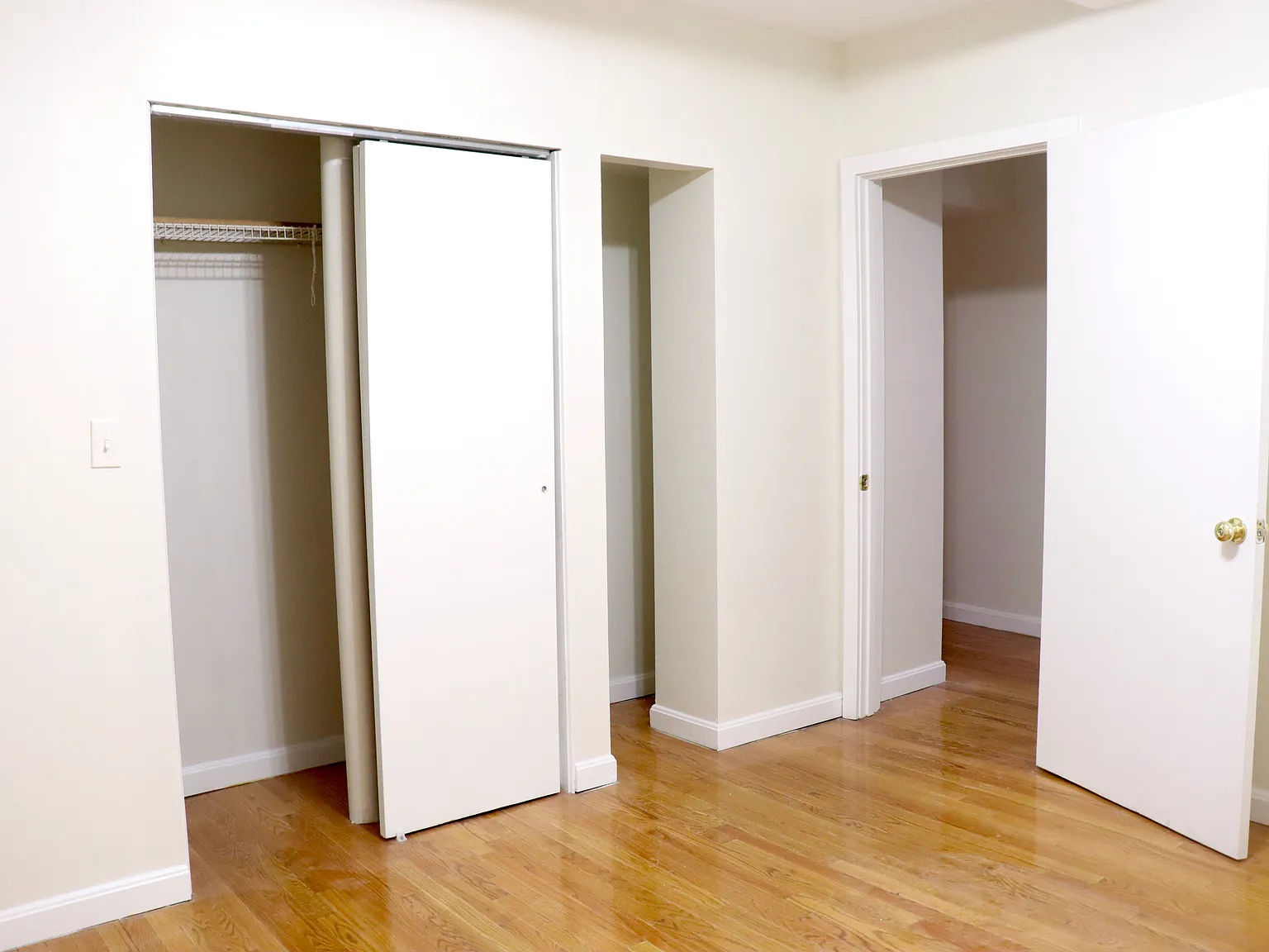 2 bed, 750 sqft, $3,600 — Photo 4