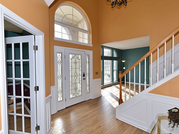 4th image of 8282 Morel Dr